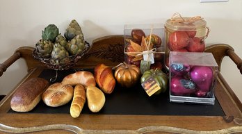 #509 Lot Of 18 - Plastic Fruit, Veggies, Bread