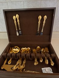 #530 30 Pieces Of Gold Plated Stainless Steel Flatware