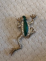 Vintage Gold Tone Frog Brooch With Green Enamel & Rhinestones - J12