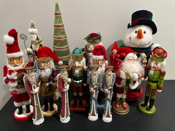 Assorted Nut Crackers, Thin Tall Santas, Tree And Mechanical Snowman - 14 Items - X4