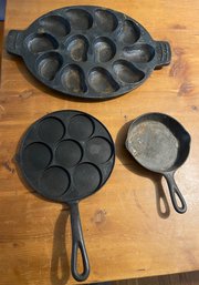 2 Cast Iron Pans