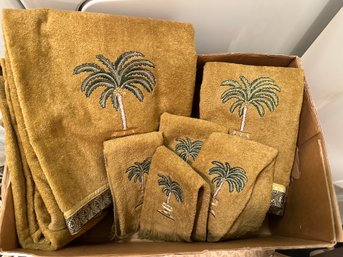 New Embroidered Palm Tree Towels - BBB8