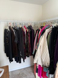 Closet Lot Of Hanging Women's Clothes Sizes L,xL, 16, 1X