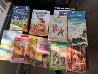 Childrens 14 Book Lot Includes Charolettes Web - Of11