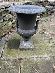 Case Iron Urn For Planting - P3
