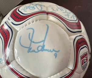 1999 US Women's Signed World Cup Soccer Ball With #9 Mia Hamm #7 Sara Whalen And Team -F7
