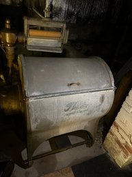 Antique Thor Washing Dryer - B3