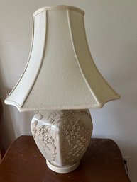 Large Cream Ceramic Lamp With Textured Floral Details - Bb7