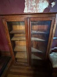 Turn Of The Century Oak Bookcase With Glass Doors - O5