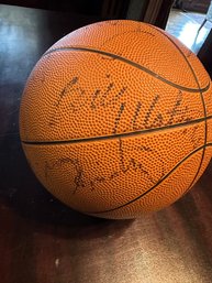 Autographed Basketball: Bill Walton, Robert Parish, Greg Kite, Danny Ainge: Believed To Be 1986 Celtics - F