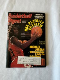 #138 Basketball Digest May 1990 Michael Jordan On Cover