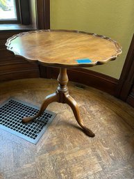 Antique Maple Pie Table -LRZ3