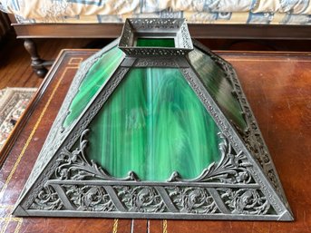 Incredible Antique Arts And Craft Style Green Slag Glass Shade -front Sit/bed7