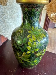 Chinese Green Cloisonne Enamel Vase-Front Sitbed11