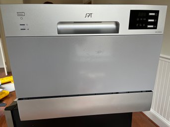 SPT Countertop Dishwasher Model SD- 2225DS Like New - 2k