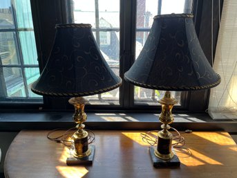 Pair Of Brass Lamps With Marble Bases Decorated With Gold Leaves - 6
