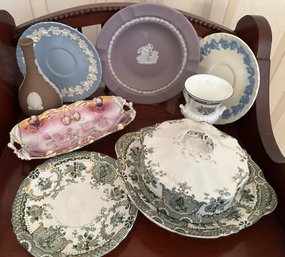 Wedgwood And Other Decorative Pieces - DR37