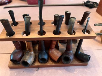 Pipe Collectors Lot - 12 Pipes And Fairfax Pipe Rack - 111