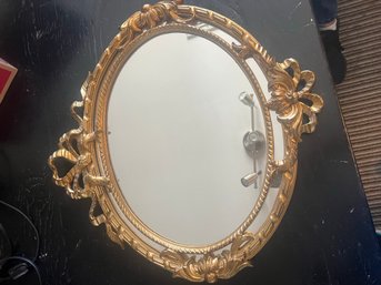 R51 Decorative Oval Gold Framed Mirror 20 X 19
