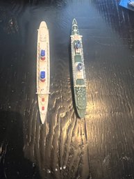 R63 Lot Of 2 Diecast Metal Ships