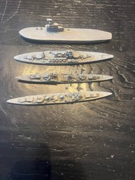 R67 Lot Of 4 Diecast Military Ships