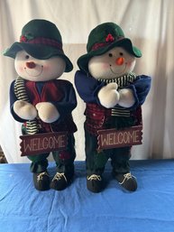 #17 Lot Of 2 Welcome Snowman 26' Tall With A Rubbermaid Rolling Under The Bed Bin