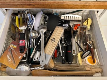 All Contents Of Useful Kitchen Drawer - K1