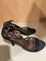 #41 Kenneth Cole Unlisted Size 8 Dress Sandals