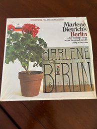 Vintage Music Album - Marlena Dietrchs Berlin Nostalgic Songs Sung In German - R28