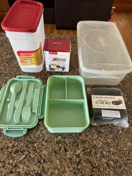 #928 Lot Of 5 Misc Kitchen Containers & Ice Cube Tray And Fried Egg Ring