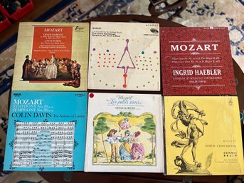 6 Classical Albums-  Music Of Mozart  - Includes Les Petits Reins - R45