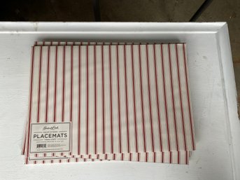 Hester & Cook Paper Placemats 30 In A Pack Each-NEW