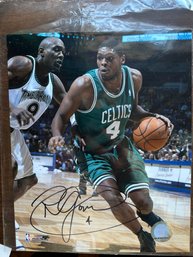 Celtics Ryan Gomes #4 Autographed Photo - D31