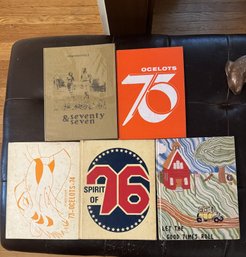 #LR573 Lot Of 5 Yearbook's