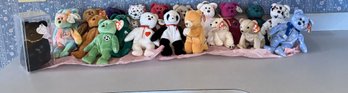 #444 Beanie Babies Lot Of 21 Bears W/'The End' In Case