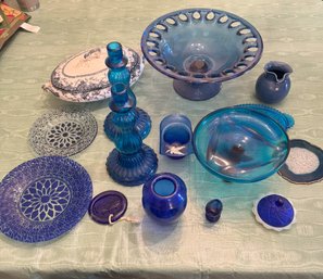 #472 Lot Of 15 Blue Glass Pieces