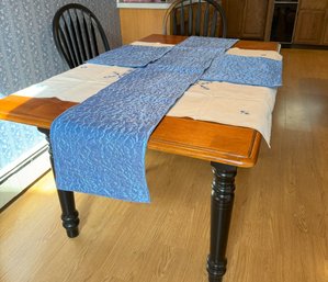 #474 Blue & White 41' Square Tablecloth W/blue Runner & 2 Placemats