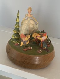 Vintage 1974 Disney Cinderella Music Box 'READ DESCRIPTION'