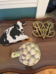 #105 Lot Of 3 Trivets