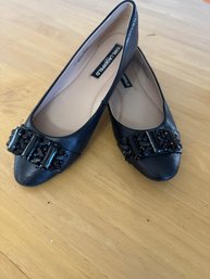 # 90 Karl Lagerfeld Size 8 Ladies Black Flat Shoes - Like New