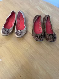 #91 Lot Of 2 Lindsay Phillips Ladies Flat Slip On Shoes Size 8