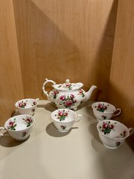 Hammersly Bone China Rose Pattern Tea Set (8 Pieces)