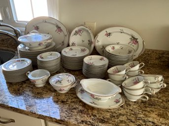 32 Piece Set Of Premiere M214 Candlelight Floral Patterned Scolloped Edged Dishes - K22