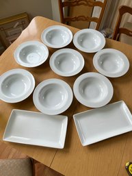 8 Pier One 8.5 Soup Bowls And Two Bread Platters By B. Smith - K49