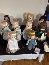 10 Precious Moments Dolls With Stands