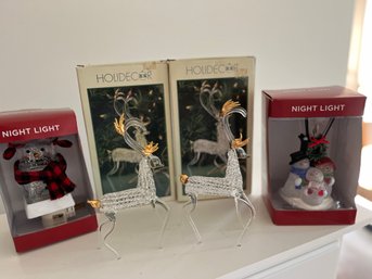 Xmas Lot Of 4 - 2 Boxed Crystal Reindeer And 2 Boxed Night Lights  - C09