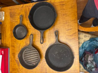 4 Cast Iron Pans