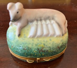 Limoges Trinket Box Peint Main France Mama Pig With Piglets Lv29