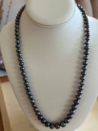GORGEOUS Graduated Black Pearls Necklace FIC Hand Knotted-J19