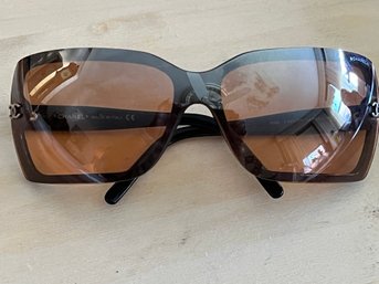 Chanel Sunglasses Made In Italy - J41